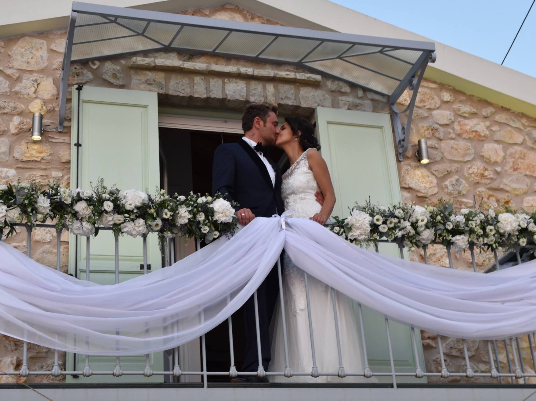Миро се ожени на остров Корфу