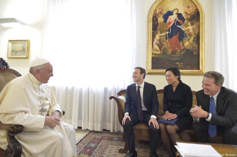 При папа Франциск бе и съпругата на Зукърбърг - Присила Чан