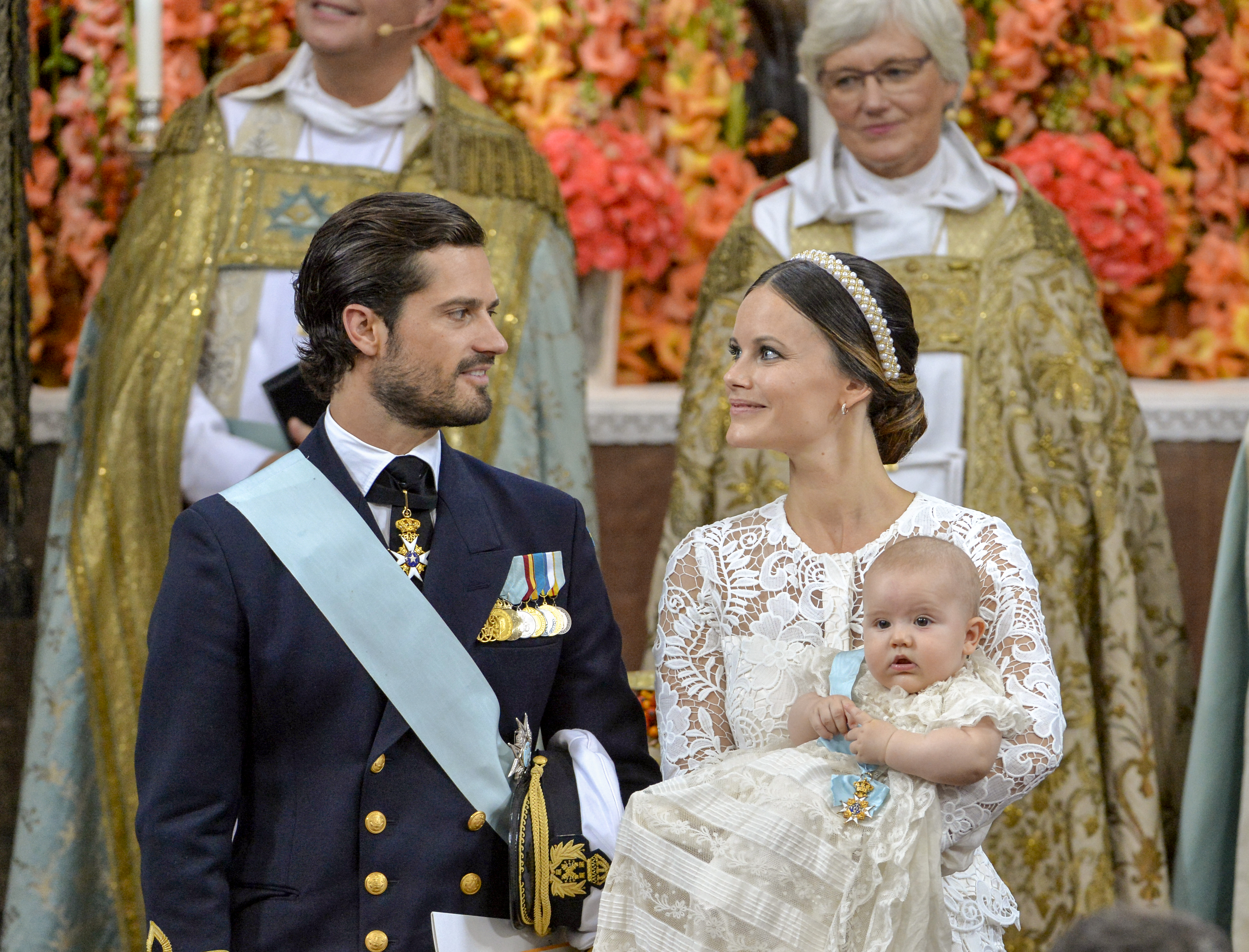 Шведският принц Карл Филип и принцеса София кръщават сина си принц Александър