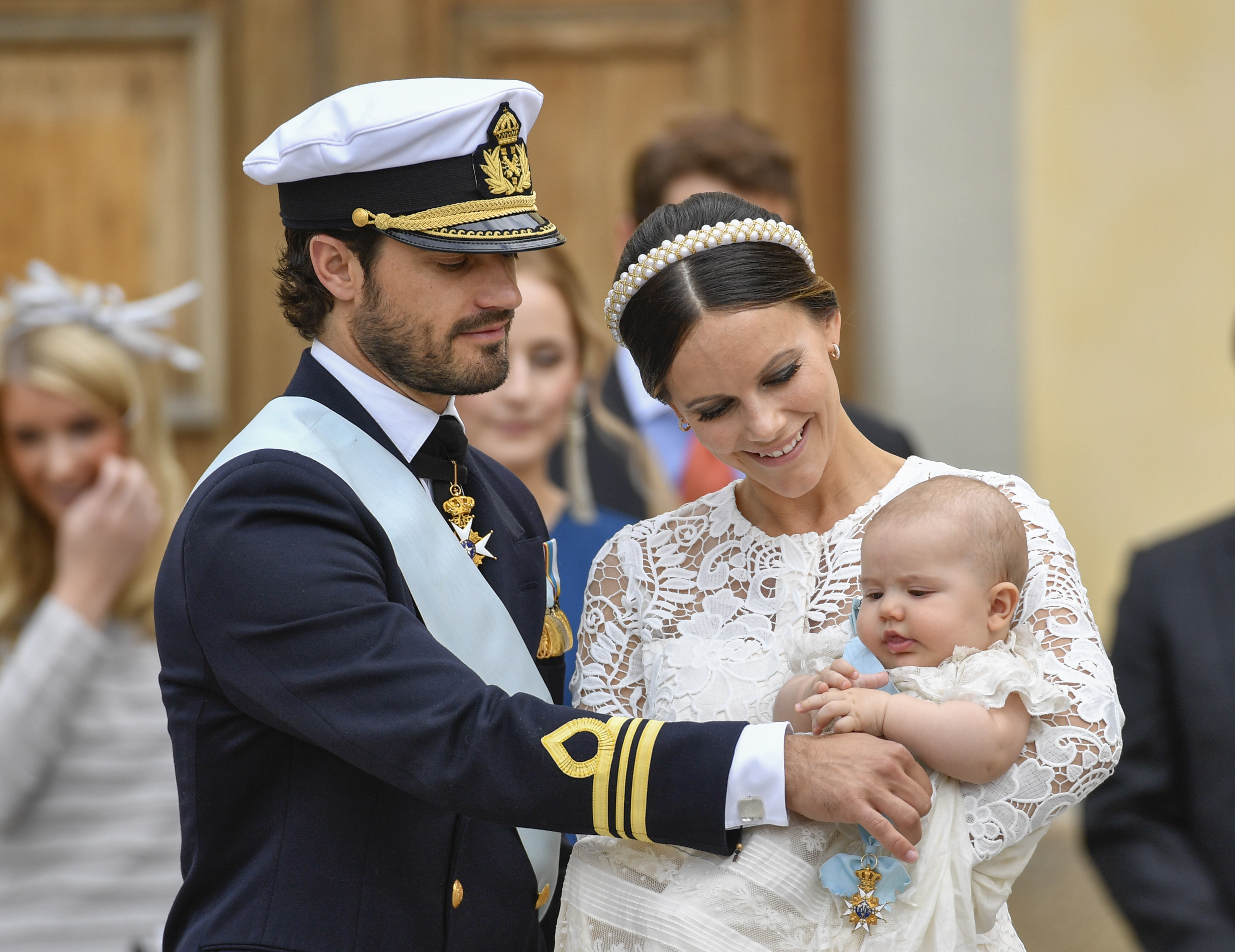 Шведският принц Карл Филип и принцеса София кръщават сина си принц Александър