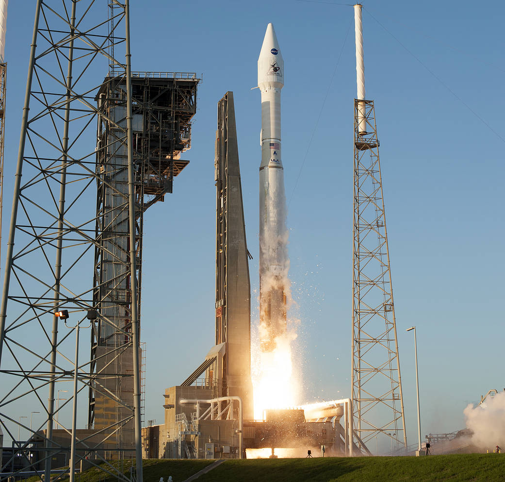 НАСА изстреля сондата OSIRIS-REx
