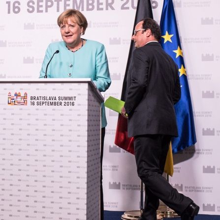 Оланд и Меркел заявиха, че искат да работят заедно за успеха на Европа