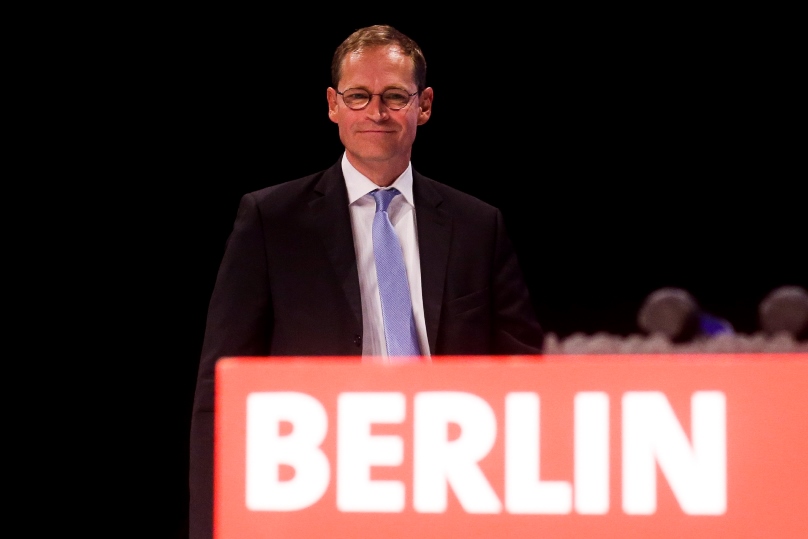 ГСДП, водена от кмета на Берлин Михел Мюлер, печели изборите