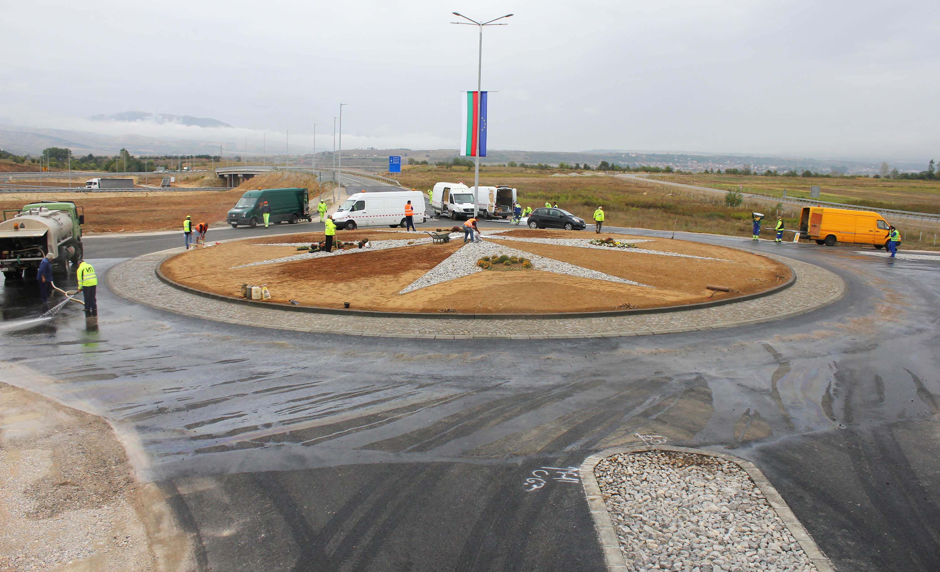 Момент от строителството на автомагистрала ”Струма”