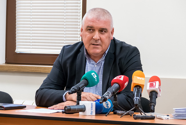 ГДБОП разби наркогрупа на баща и син във Велико Търново