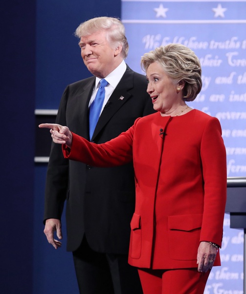 Доналд Тръмп и Хилари Клинтън се сблъскаха в първи диспут