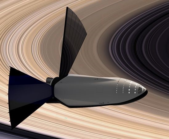 Корабът на SpaceX пред Сатурн