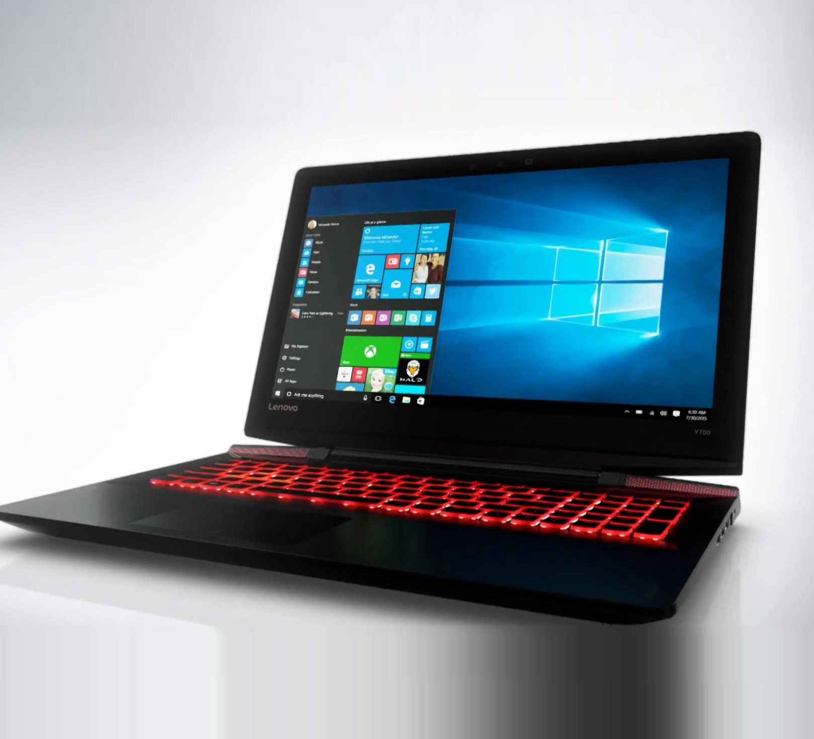 Lenovo Y700 е един от най-изгодните геймърски лаптопи на пазара