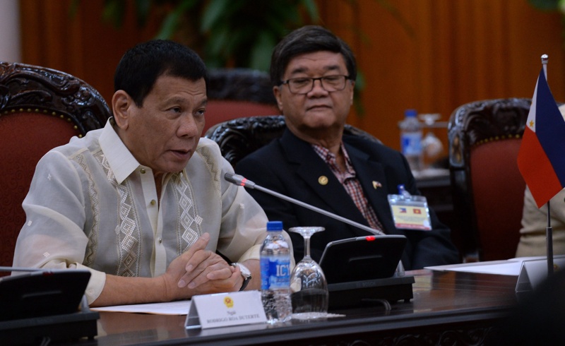 Президентът на Филипините отрича да се е сравнявал с Хитлер