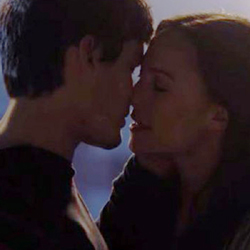 Специално турне на „Всичко, от което се нуждаеш, е любов“