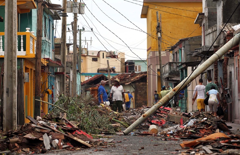 Ураганът Матю вече премина през Куба