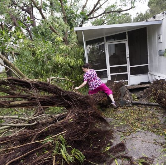 Ураганът Матю премина над Флорида (снимки)