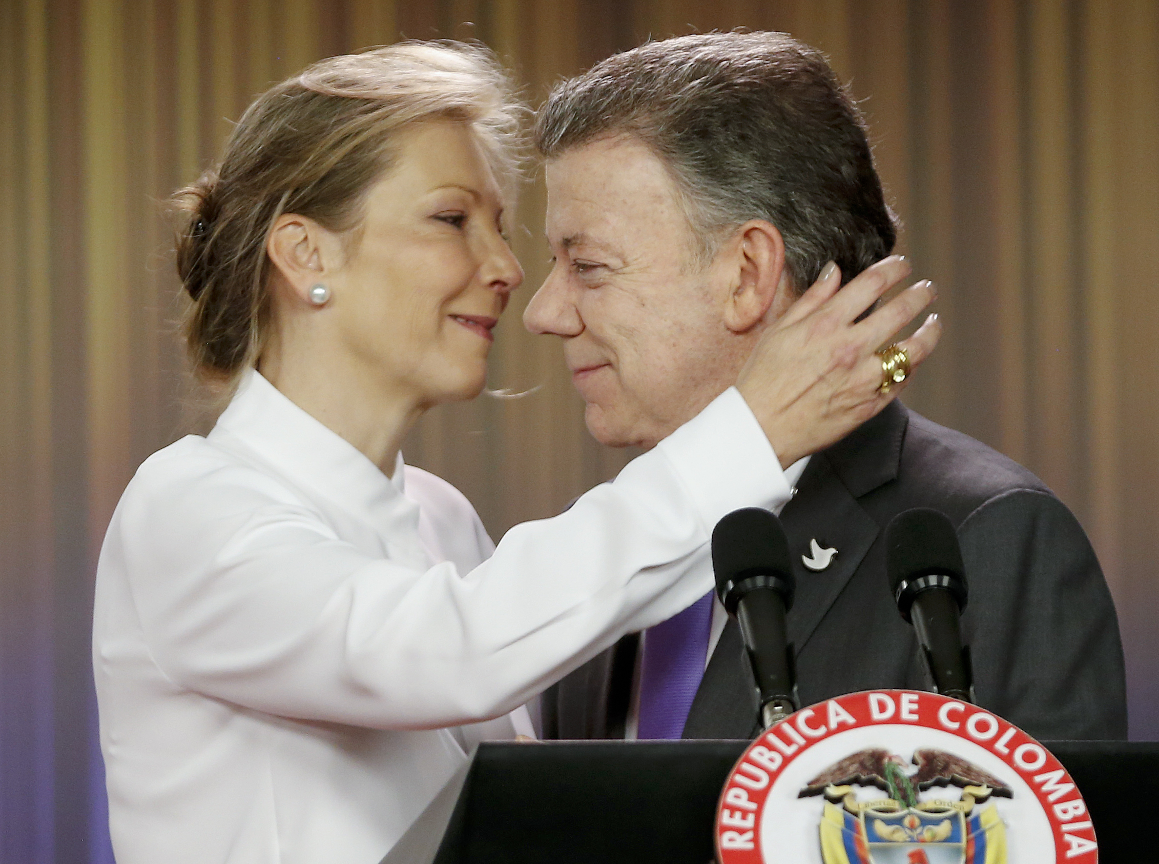Колумбийският президент Хуан Мануел Сантос и съпругата му