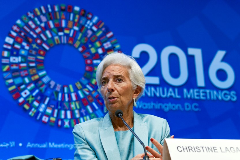 Лагард и Меркел се разбрали за участие на МВФ в гръцкия дълг