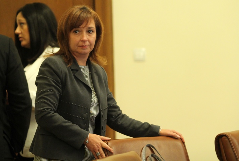 Има наказателни постановления и глоби за работодателя, каза Зорница Русинова