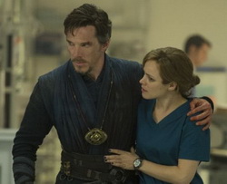 Нощната сестра няма да влезе в "Доктор Стрейндж"