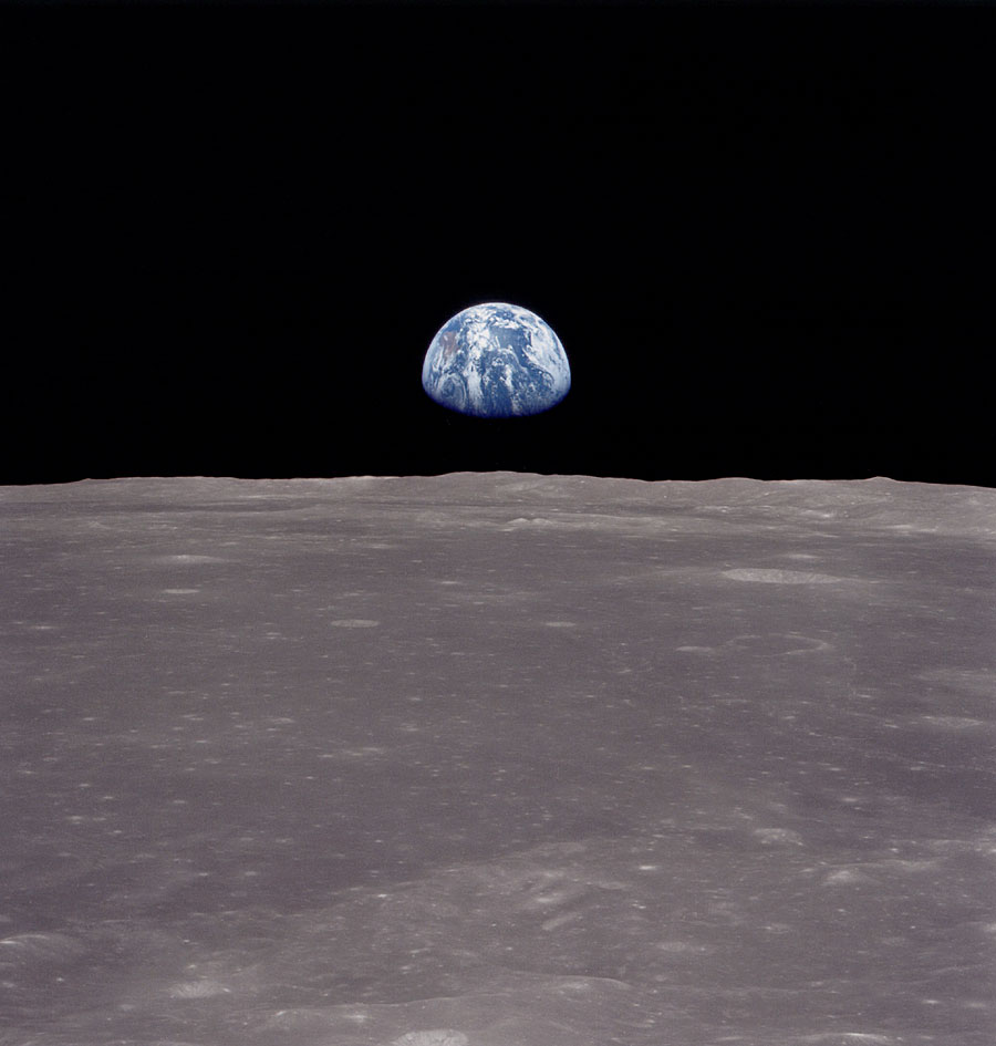Google Lunar Xprize одобри пет лунни проекта