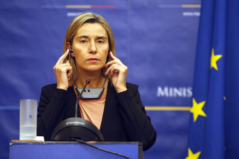 ЕС е ”крайно обезпокоен” от арестите на политици в Турция