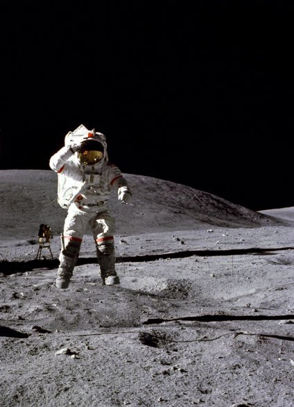 Луната не е посещавана от хора от 1972 г.