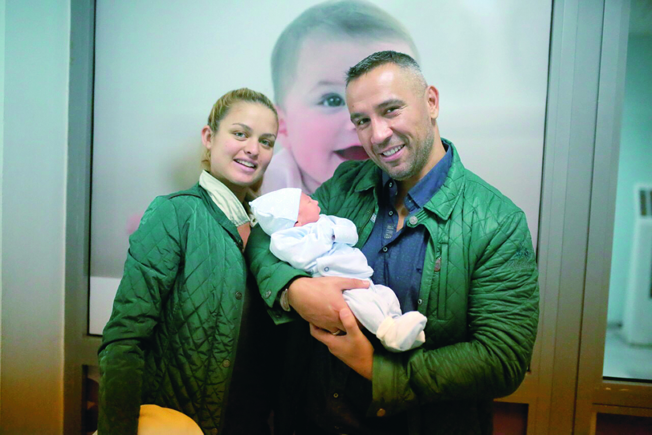 Петко Димитров и Яна Акимова със сина си Ян