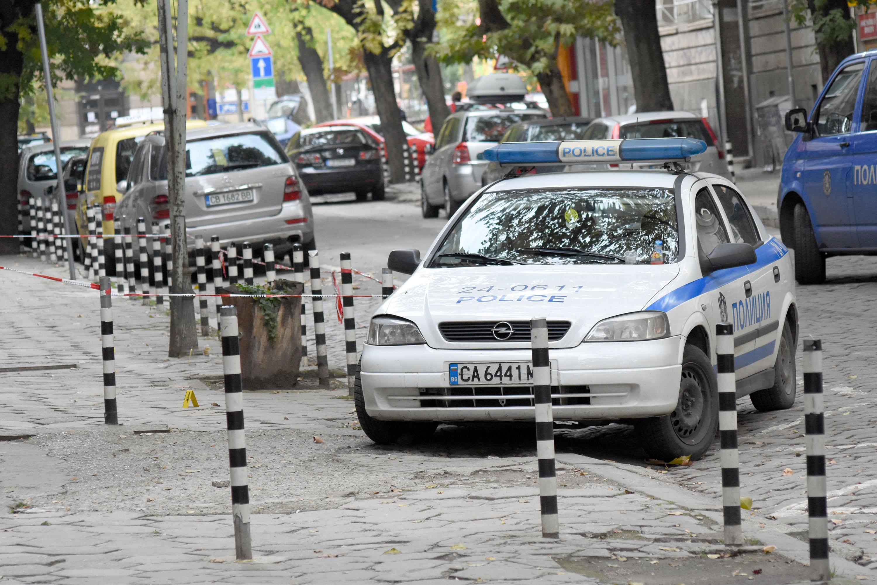 Психично болен нападна с нож мъж в центъра на София