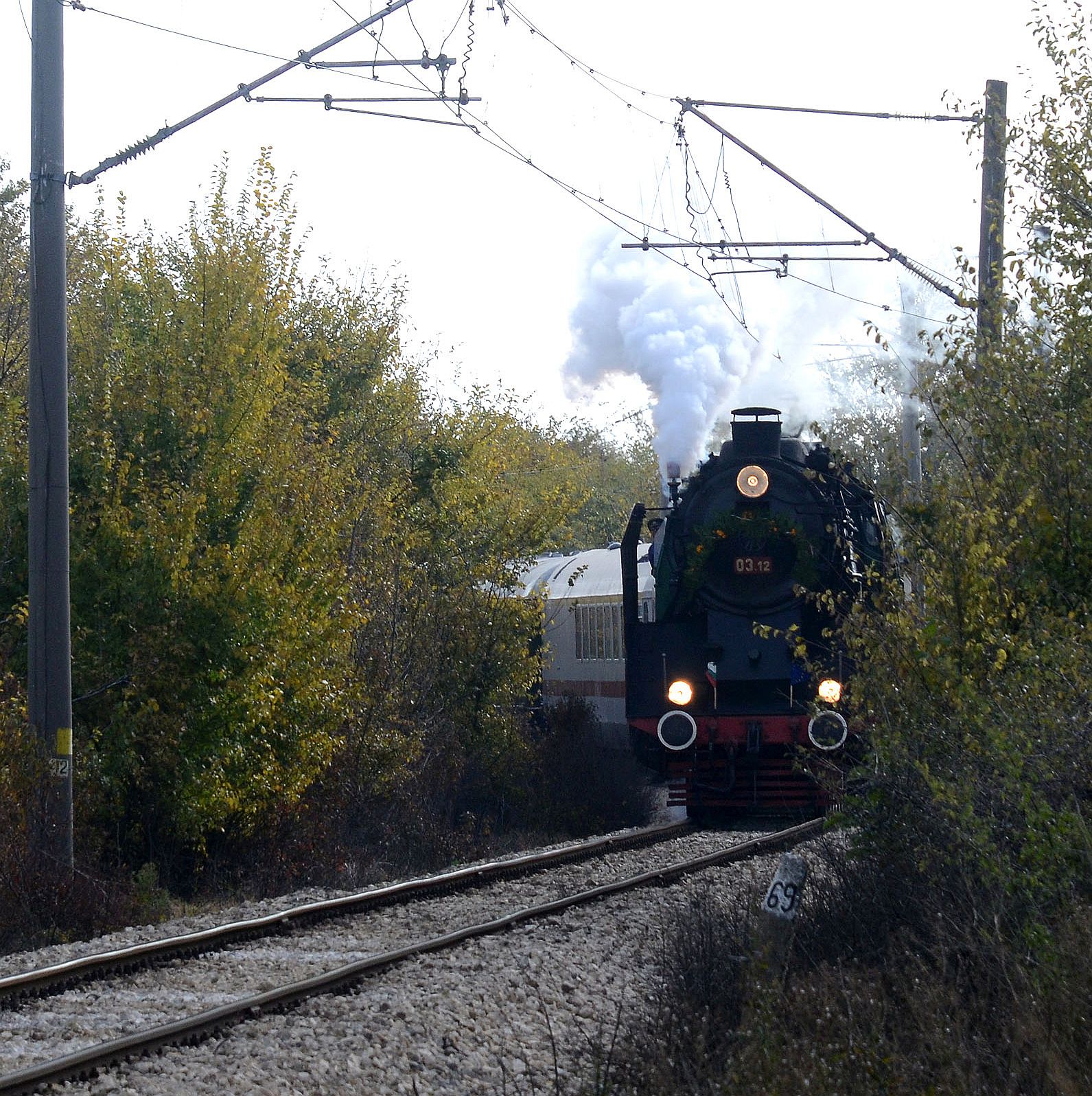 Стотици русенци посрещнаха в събота атракционен влак с парен локомотив