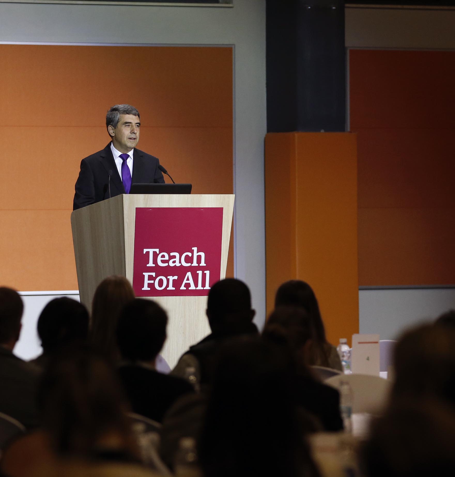 Президентът откри първия международен форум на мрежата за равен достъп до образование ”Teach for all” в Благоевград