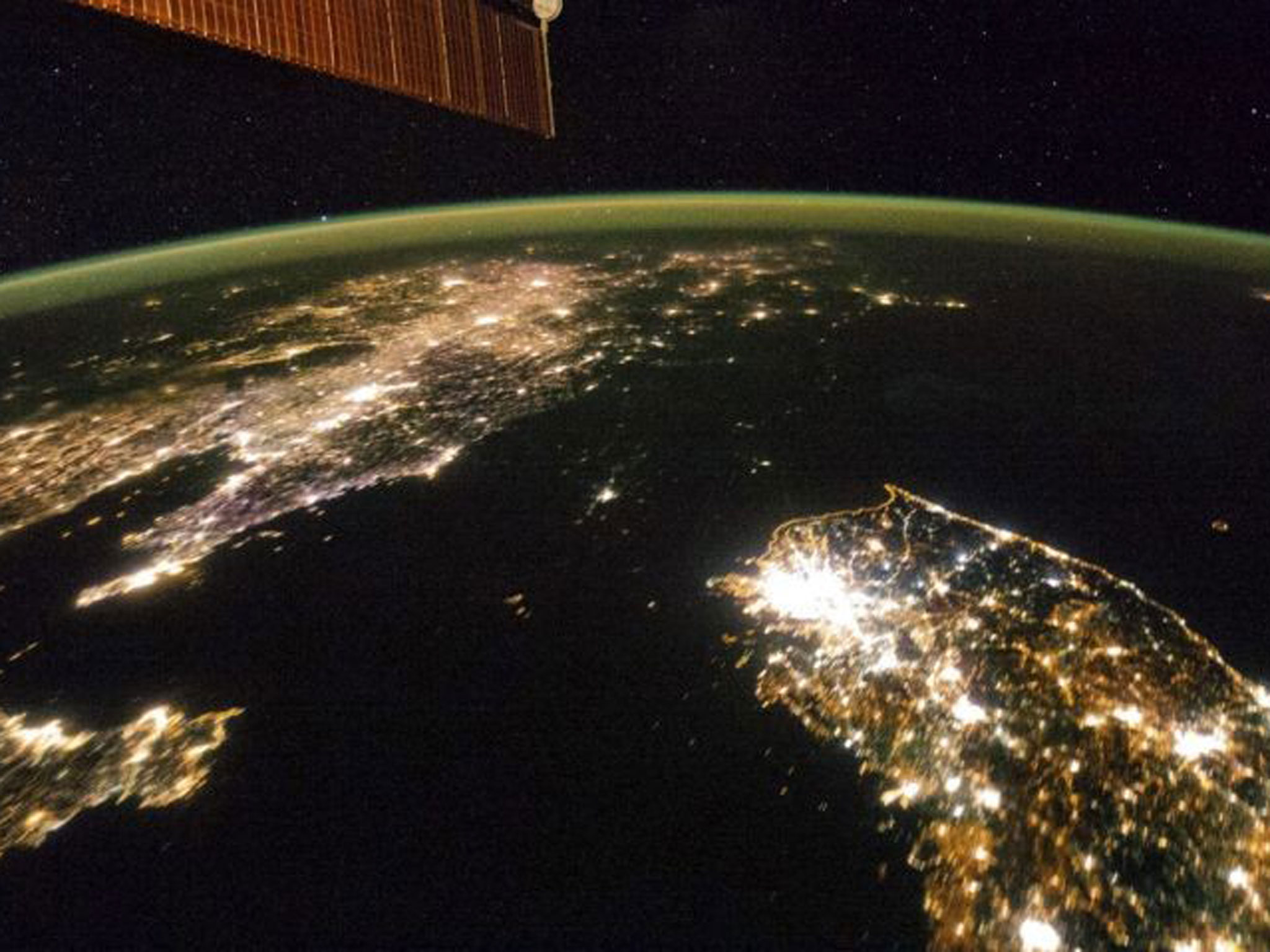 Колко човека имат GSM Северна Корея