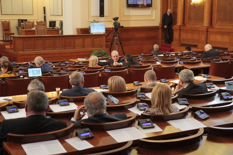 Парламентът прие на първо четене единодушно, със 110 гласа "за", промени в Гражданския процесуален кодекс