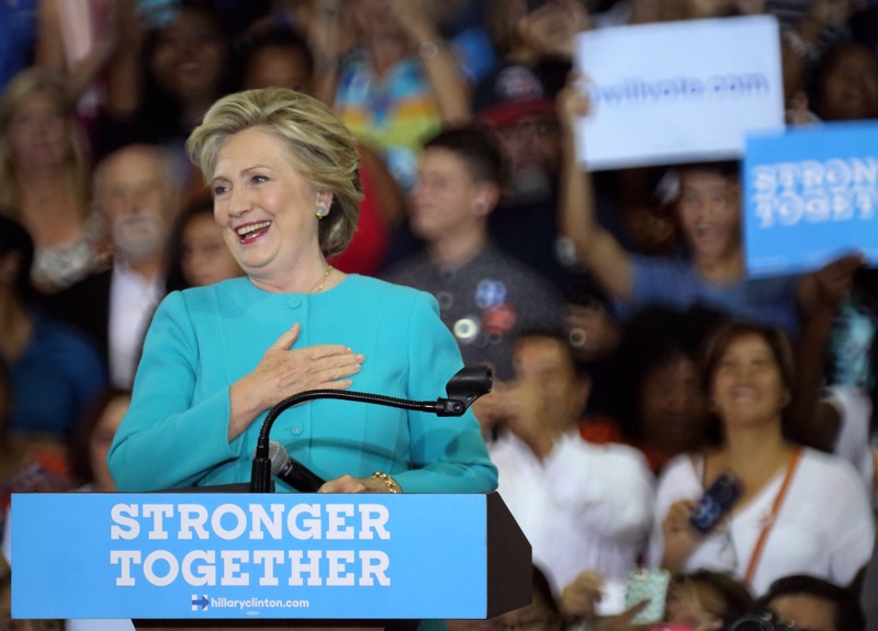 Хилъри Клинтън по време на кампанията си във Флорида на 26 октомври