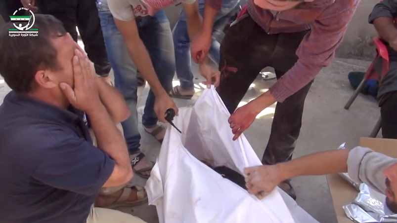 При атаката в Идлиб са били убити 22 деца и шестима учители