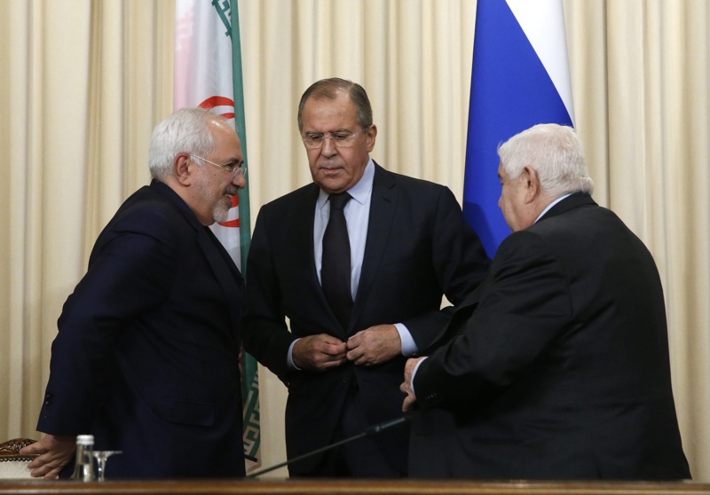 В Москва се срещнаха външните министри на Иран (вляво), Русия и Сирия
