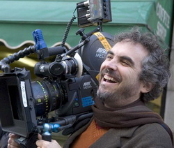 Екипът на Алфонсо Куарон нападнат в Мексико сити