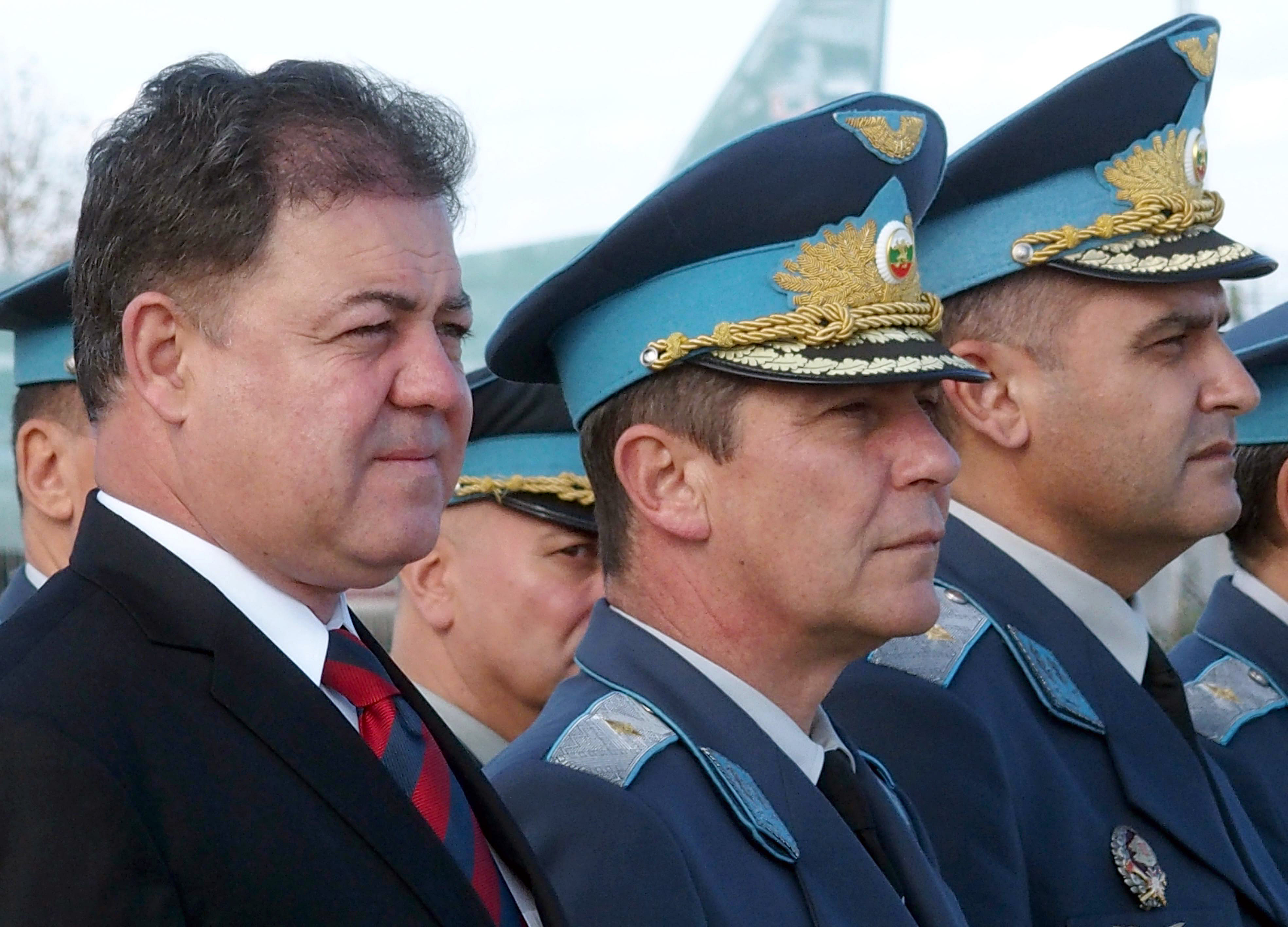 Министърът на отбраната Николай Ненчев