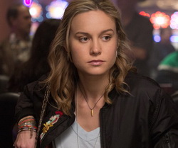 Самюъл Джаксън и Джон Кюсак във филма на Бри Ларсън