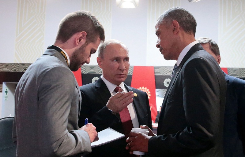 И Обама обвини Русия в хакерство, заплаши с контраатаки