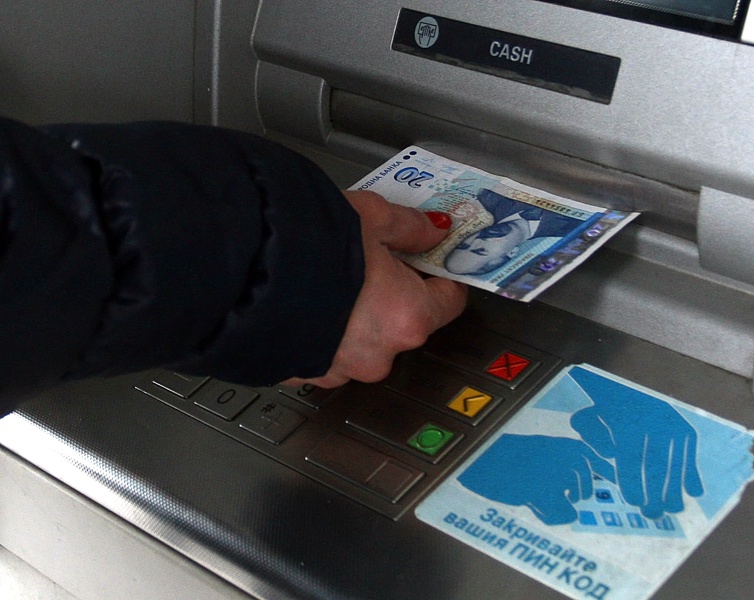 Киберпрестъпници атакуват банкоматите в Европа