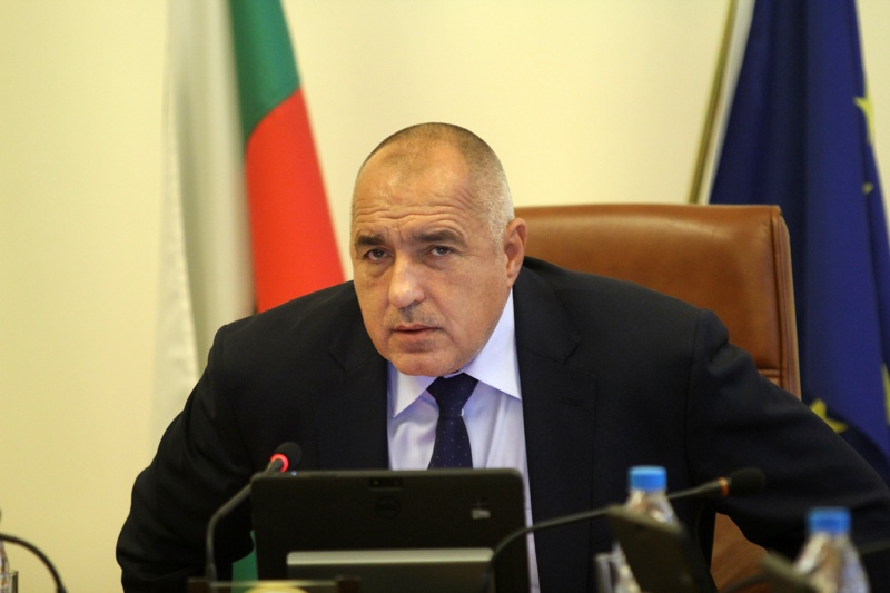 Борисов спря обществени поръчки на Министерството на спорта