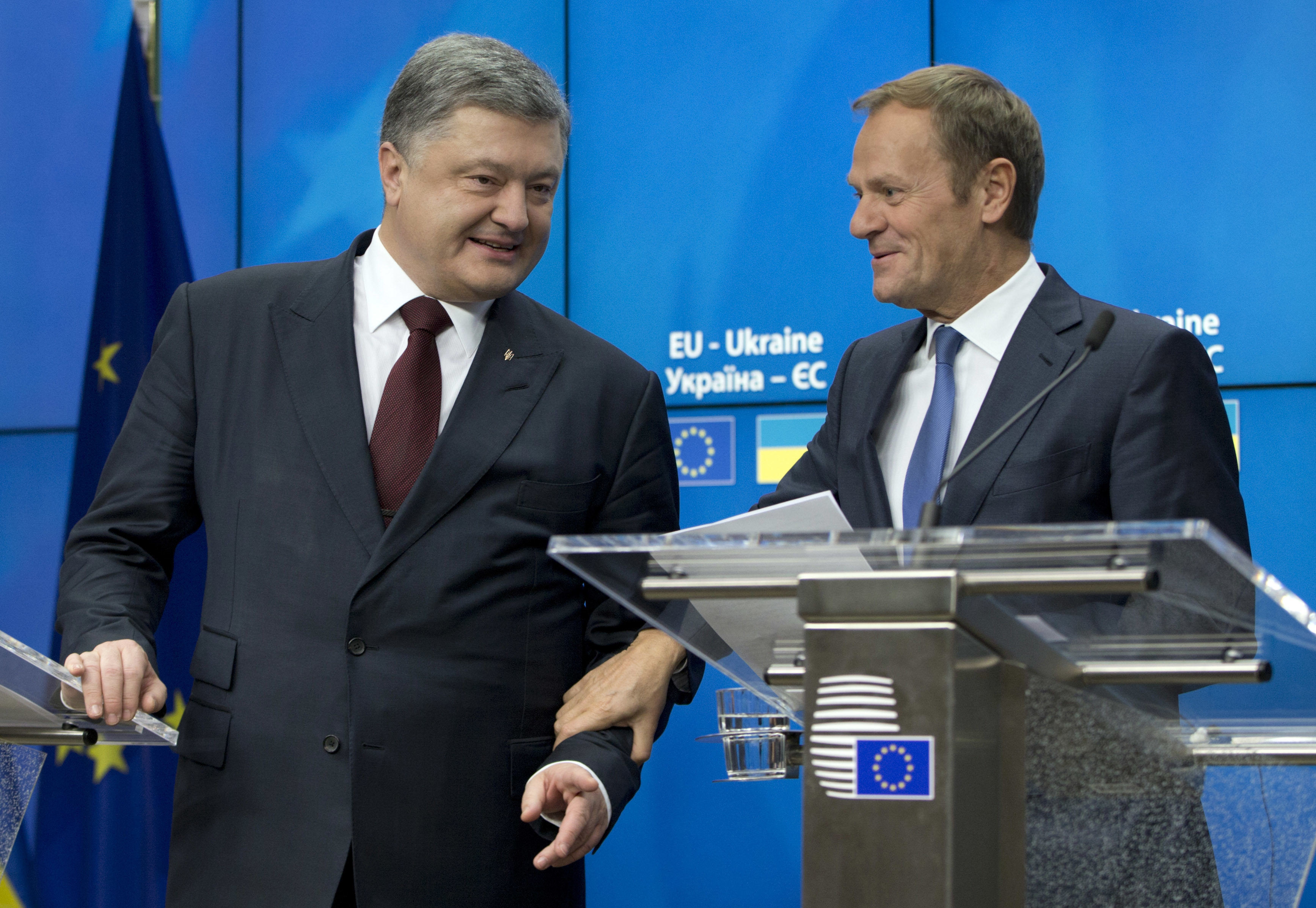 ЕС маха визите за украинци до края на годината
