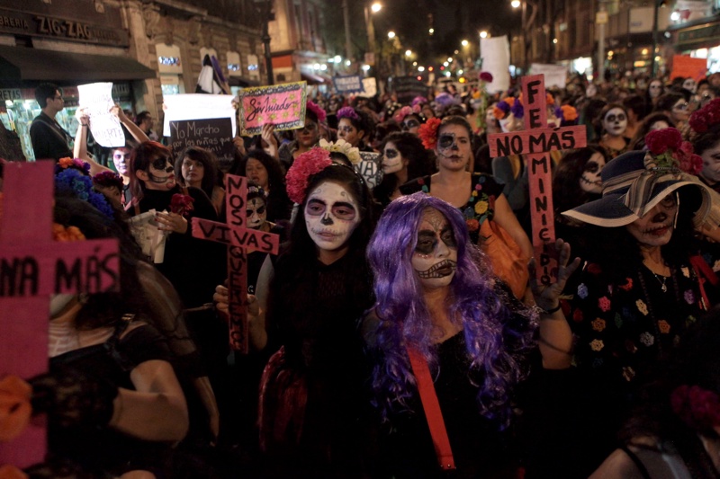 Протести в защита на правата на жените се провеждат в много страни по света