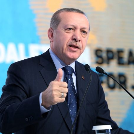 Ние сме единствените, които хранят 3-3,5 милиона бежанци, каза Ердоган