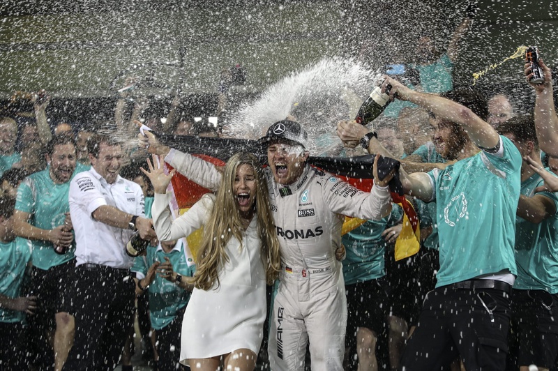 Нико Росберг е новият шампион във Формула 1