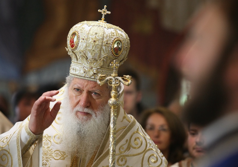 Патриарх Неофит и митрополитите от БПЦ направиха обръщение за бежанците