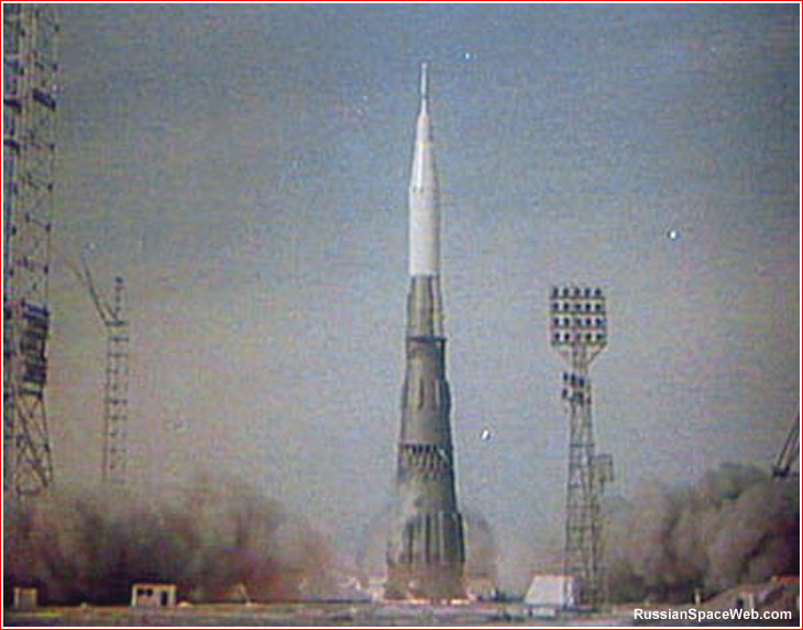 Съветската свръхтежка ракета Н-1 трябваше да достигне Луната