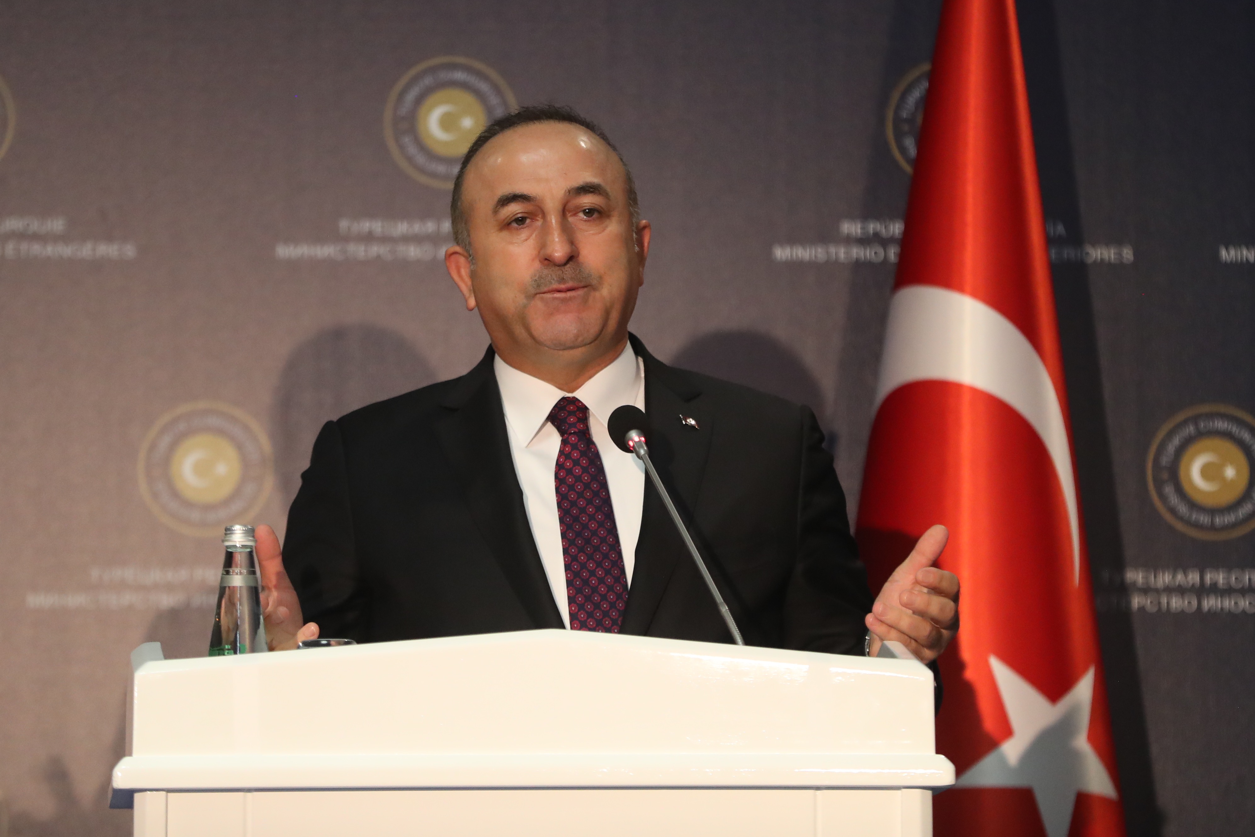 Турският външен министър Мевлют Чавушоглу