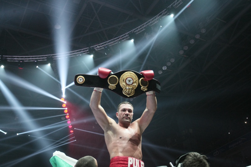 Кубрат Пулев спечели Интерконтиненталната титла във весрия WBА
