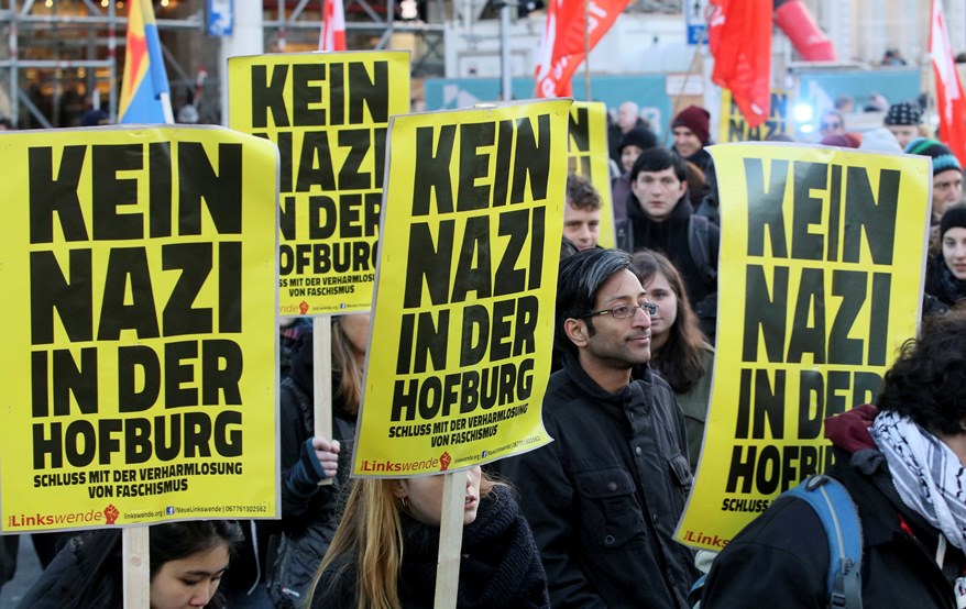 Протест в Австрия срещу крайнодесния кандидат Норберт Хофер