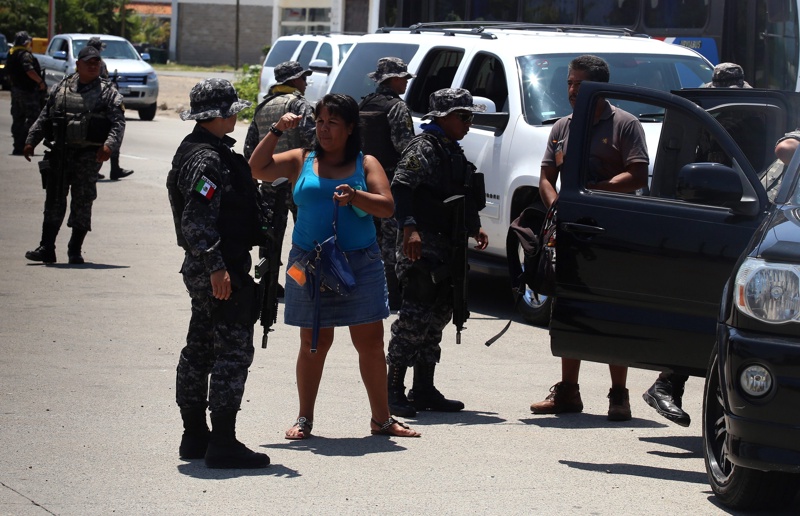 Полиция и войска в Мексико влязоха в престрелка с бандити