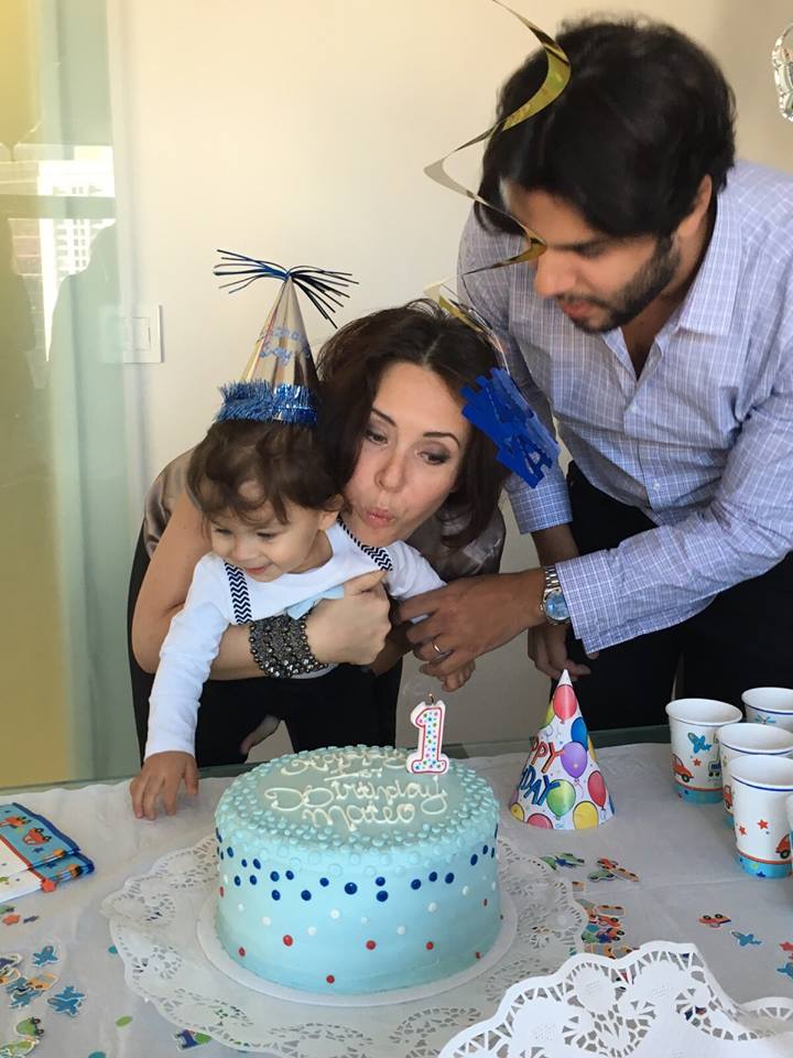 Соня и Доминго на първия рожден ден на сина си Матео