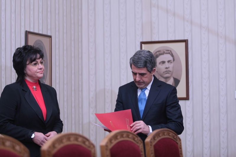 Росен Плевнелиев покани на разговор Нинова и другите депутати от БСП